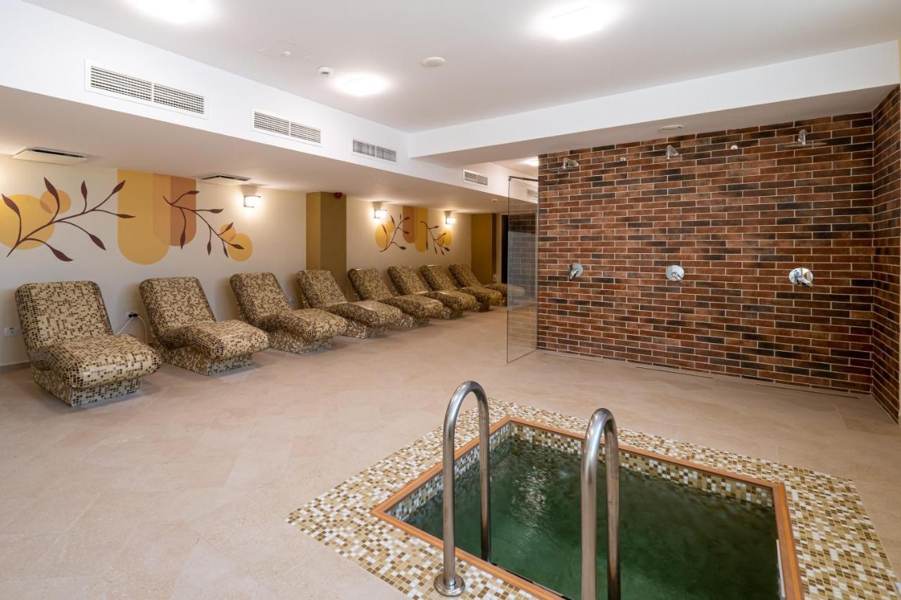 Fiald Hotel & Spa Bacău Dış mekan fotoğraf