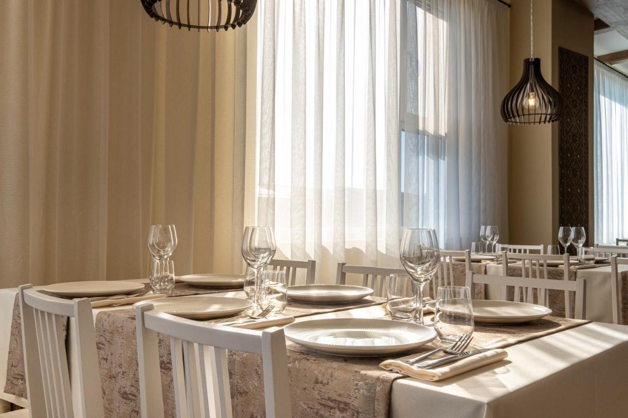 Fiald Hotel & Spa Bacău Dış mekan fotoğraf